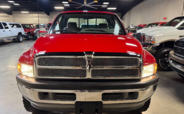 Dodge-Ram-2500-Pickup-1995-Red-Gray-128748-9