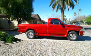 Dodge-Ram-2500-Pickup-1995-White-Red-458663-5