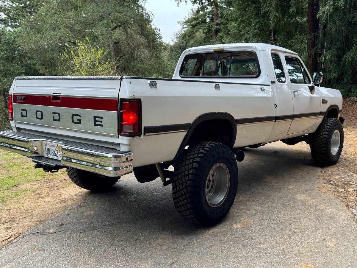 Dodge-Ram-2500-diesel-1992-white-402335-4