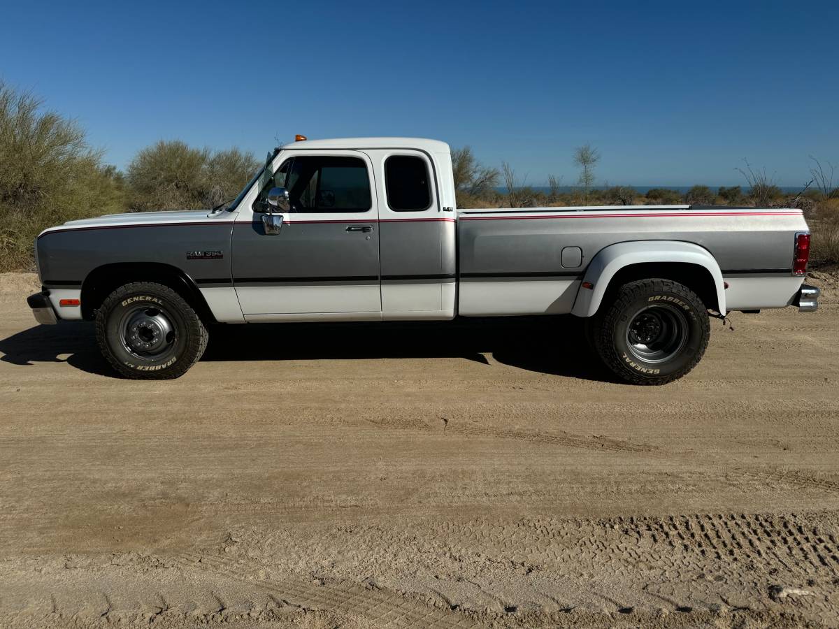 Dodge-Ram-350-d-le-diesel-1992-white-375227-7