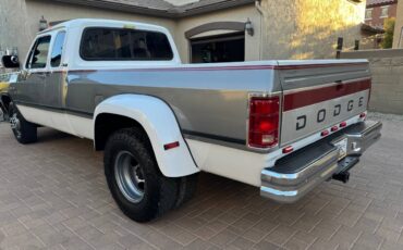 Dodge-Ram-350-d-le-diesel-1993-white-370346-2