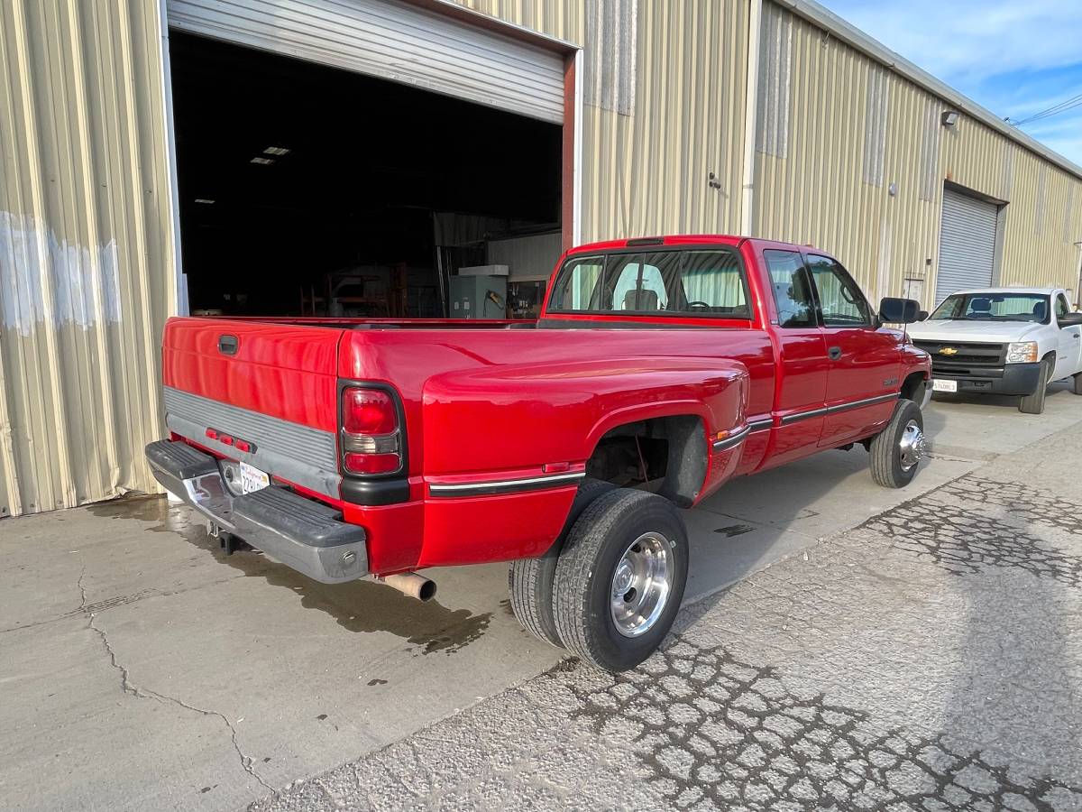 Dodge-Ram-3500-1995-red-99779-5