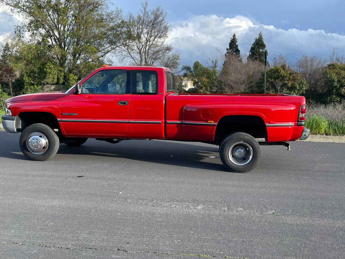 Dodge-Ram-3500-1995-red-99779-7