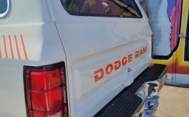 Dodge-Ramcharger-SUV-1986-White-69202-19