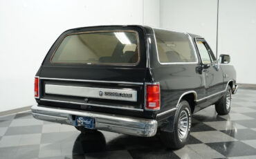 Dodge-Ramcharger-SUV-1988-Black-Tan-58720-10