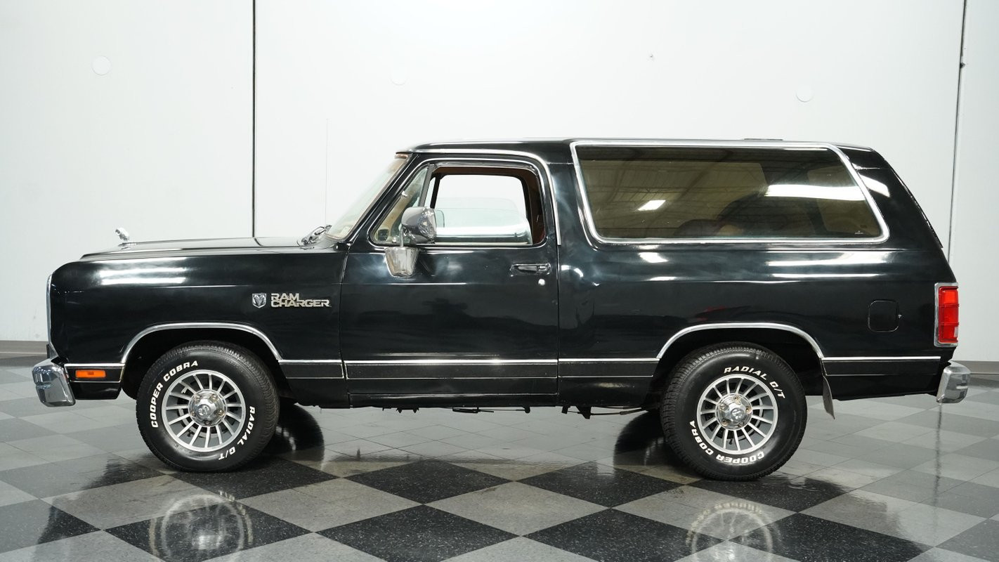 Dodge-Ramcharger-SUV-1988-Black-Tan-58720-2