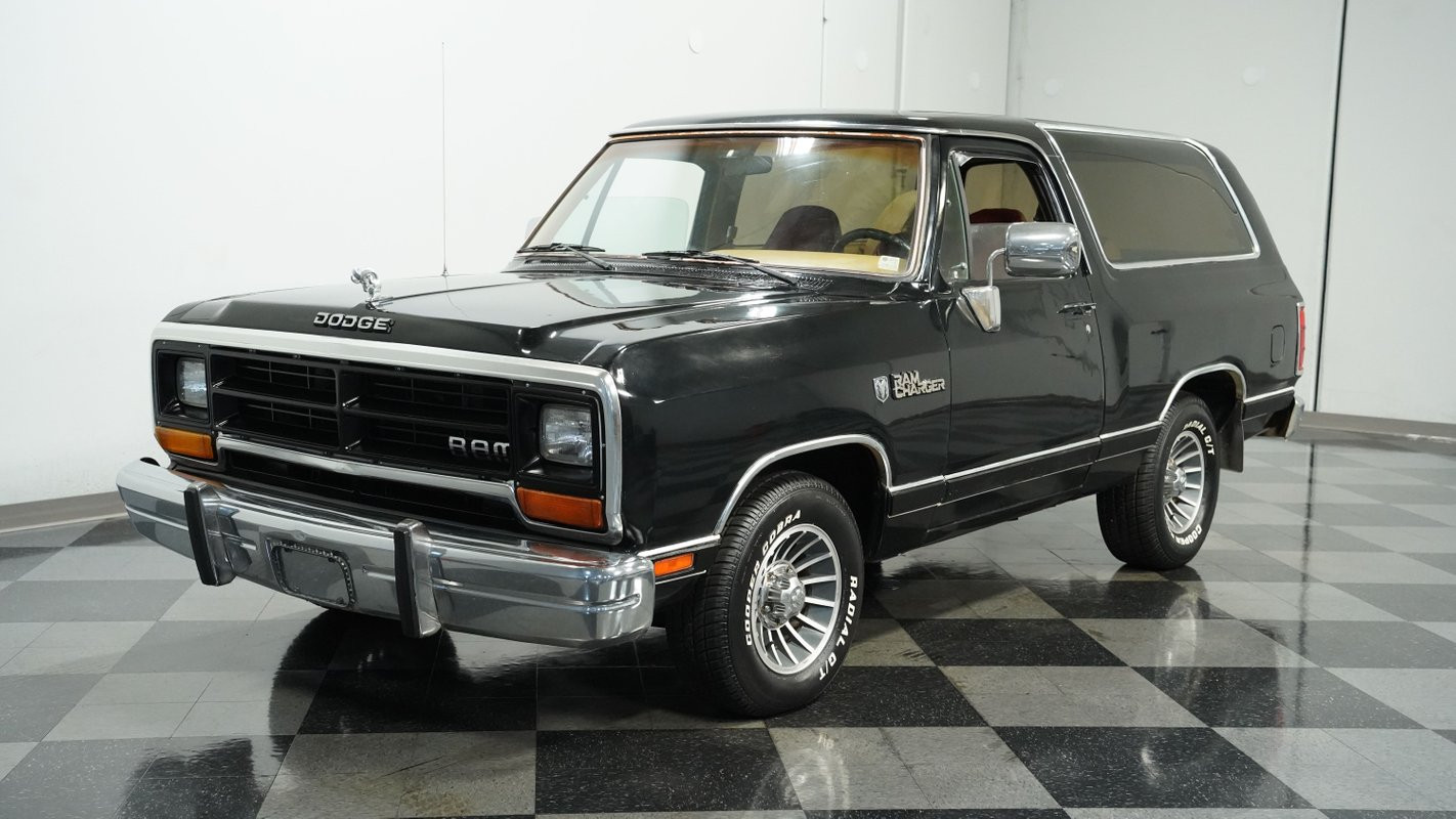 Dodge-Ramcharger-SUV-1988-Black-Tan-58720-5