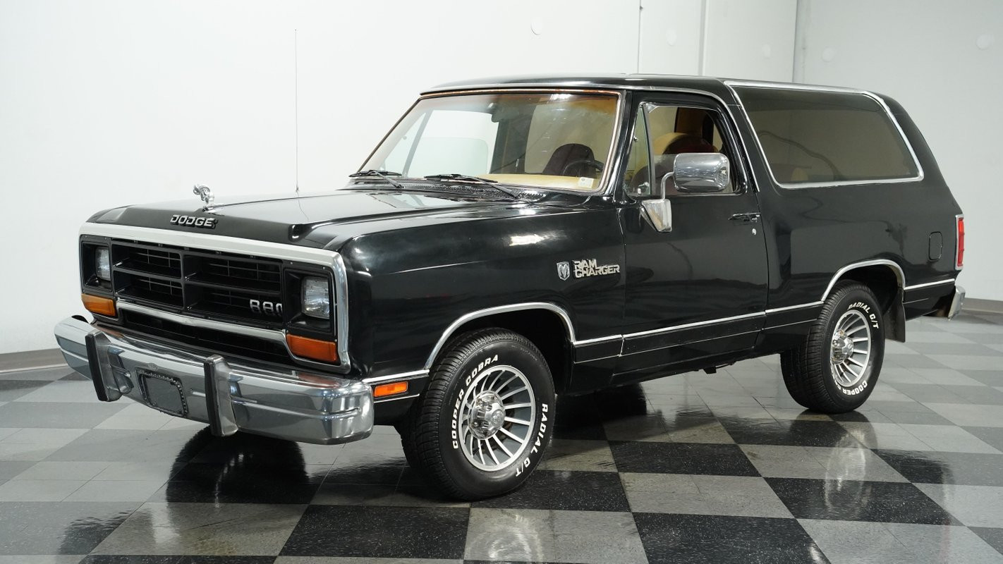 Dodge-Ramcharger-SUV-1988-Black-Tan-58720-6