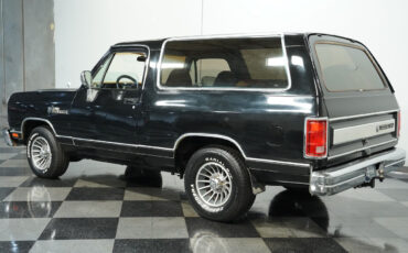 Dodge-Ramcharger-SUV-1988-Black-Tan-58720-7