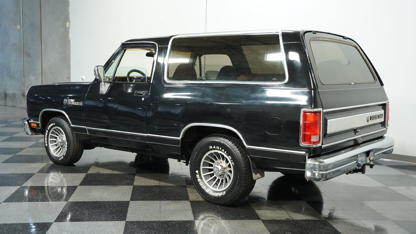 Dodge-Ramcharger-SUV-1988-Black-Tan-58720-7