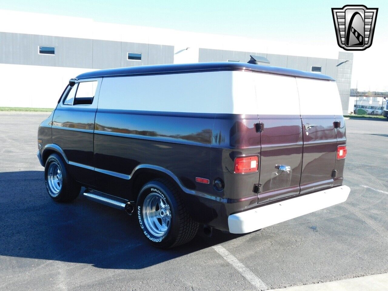 Dodge-Sportsman-Van-Cabriolet-1973-Black-Black-628-3