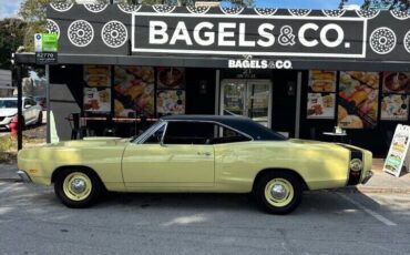 Dodge-Super-Bee-Coupe-1969-Beige-Black-156840-2