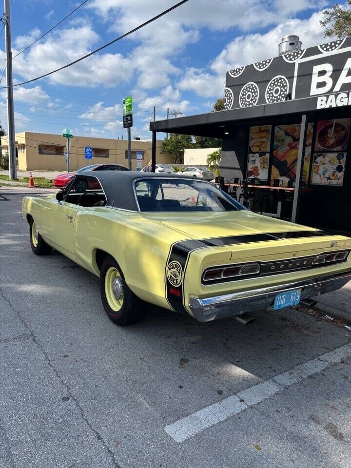 Dodge-Super-Bee-Coupe-1969-Beige-Black-156840-3