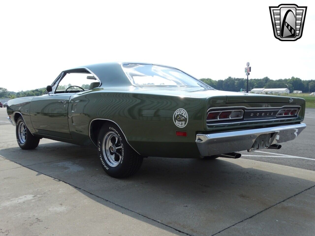 Dodge-Super-Bee-Coupe-1969-Green-Green-32628-5