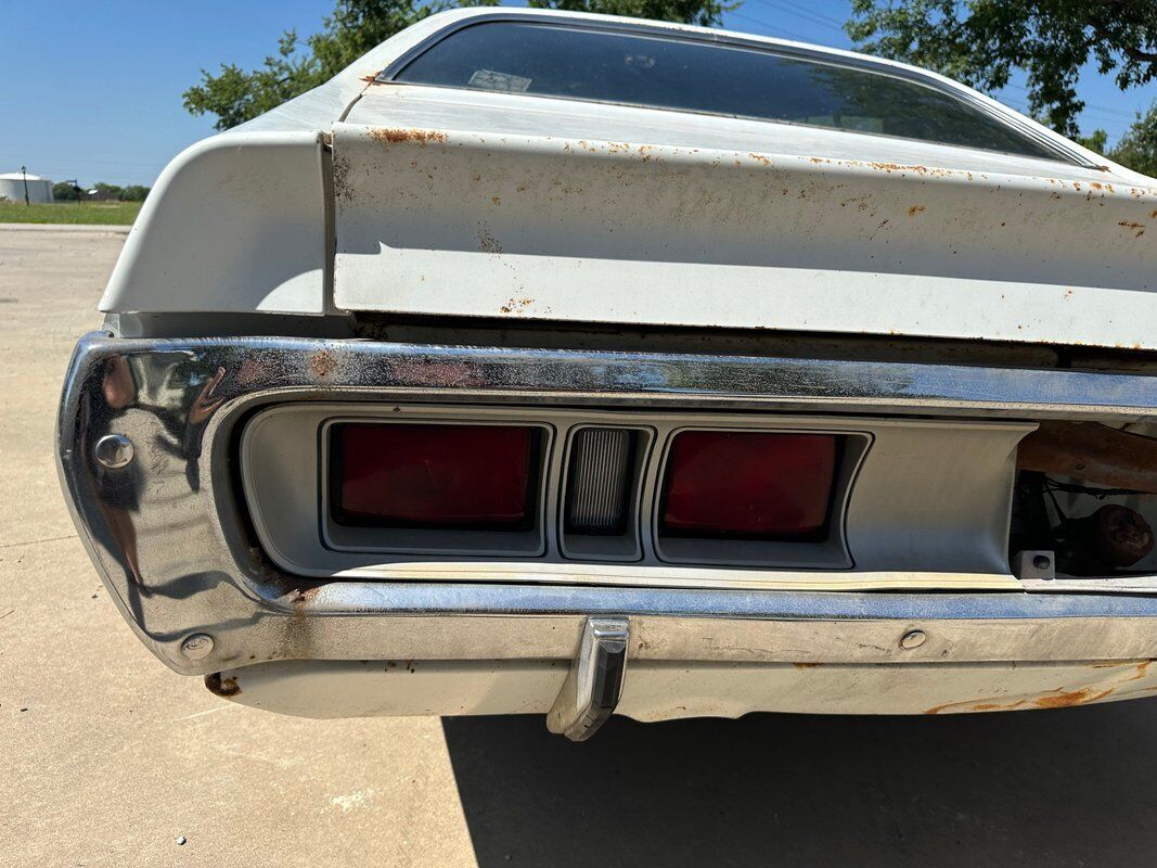 Dodge-Superbee-1971-White-Black-99999-16