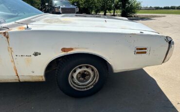 Dodge-Superbee-1971-White-Black-99999-22