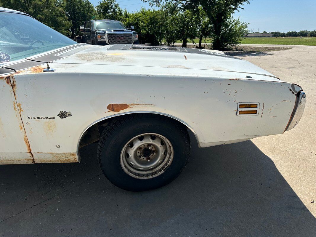 Dodge-Superbee-1971-White-Black-99999-22