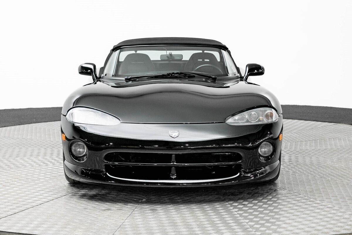 Dodge-Viper-1994-Black-Gray-77231-2