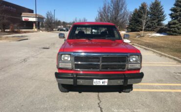 Dodge-W250-diesel-1993-red-709719-1