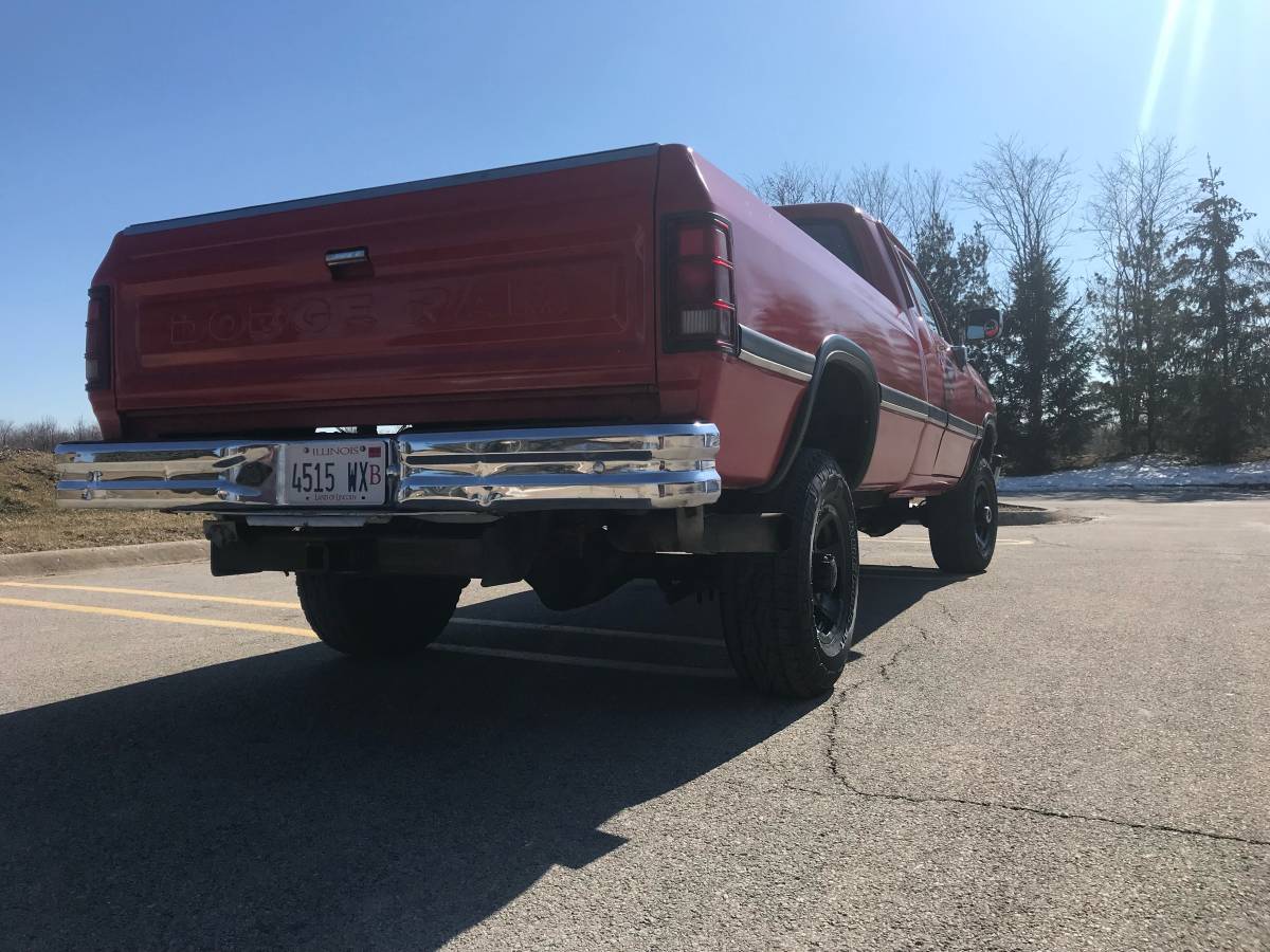 Dodge-W250-diesel-1993-red-709719-6