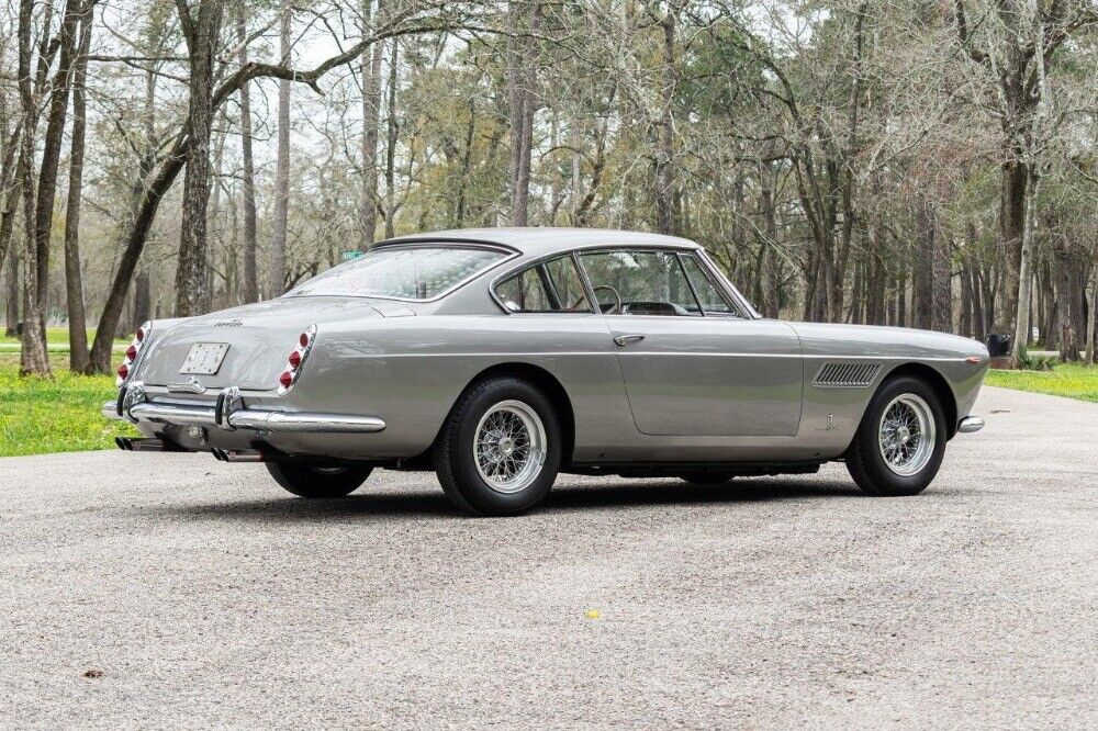 Ferrari-250GTE-Series-II-1962-Silver-Orange-0-3