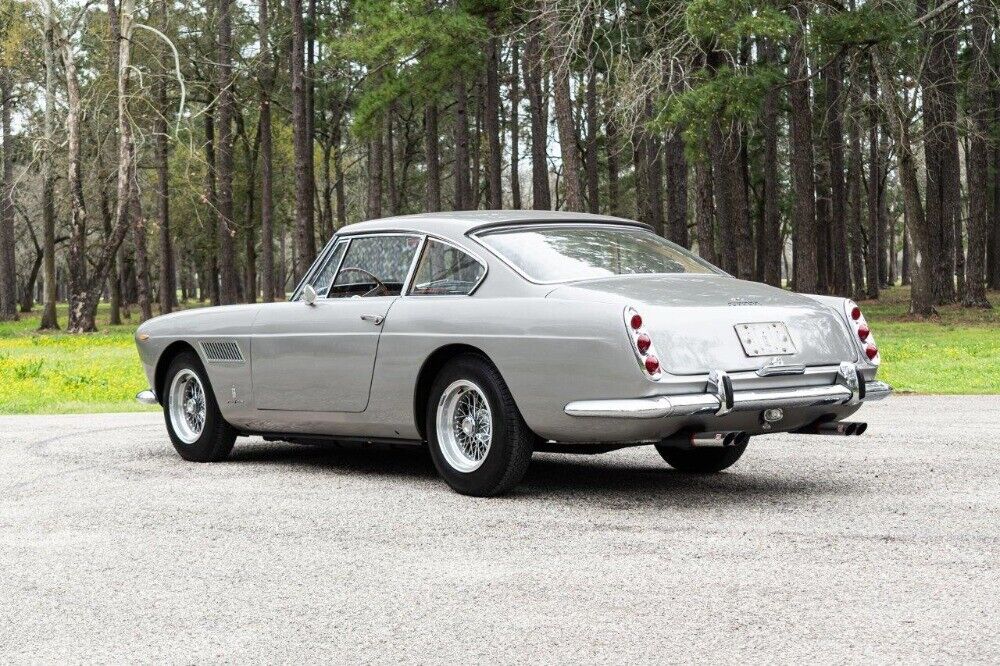 Ferrari-250GTE-Series-II-1962-Silver-Orange-0-4