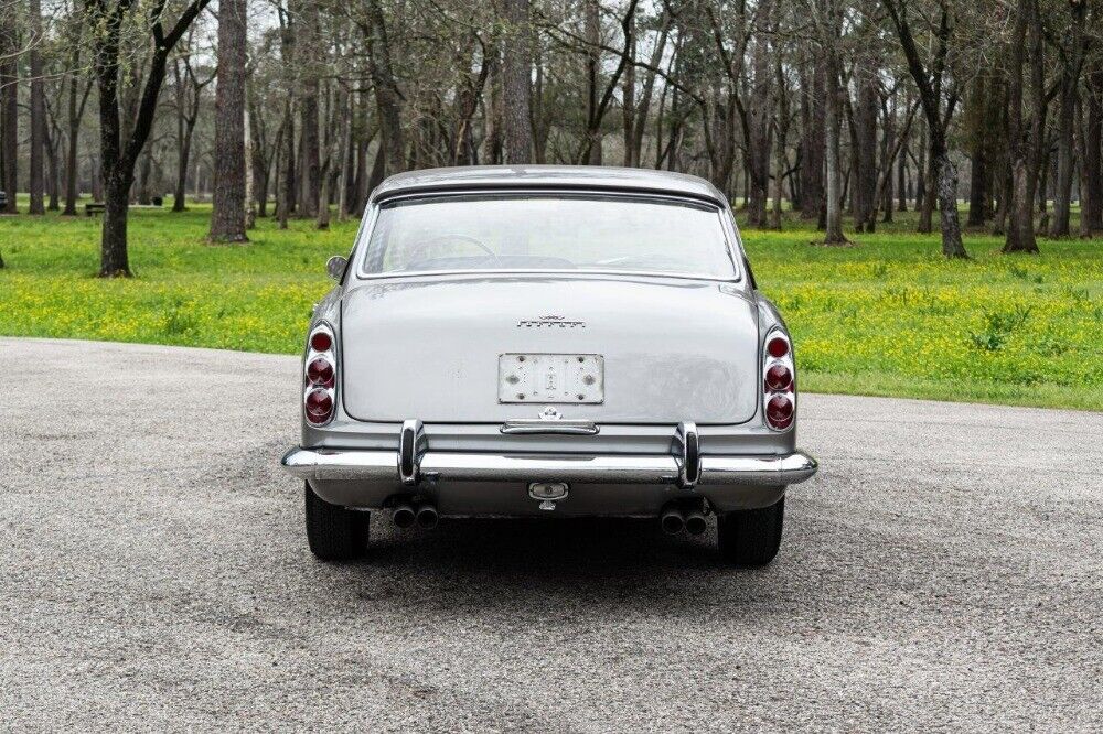 Ferrari-250GTE-Series-II-1962-Silver-Orange-0-5