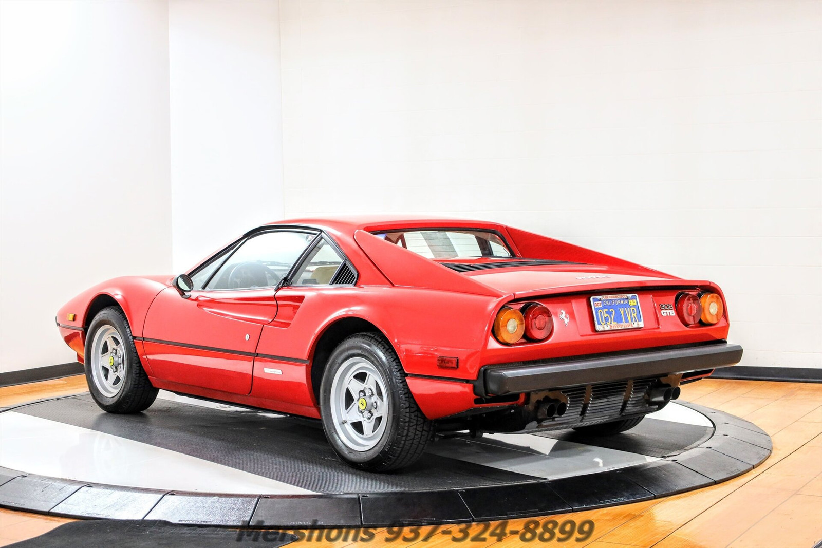 Ferrari-308-Coupe-1979-Red-Tan-42858-4