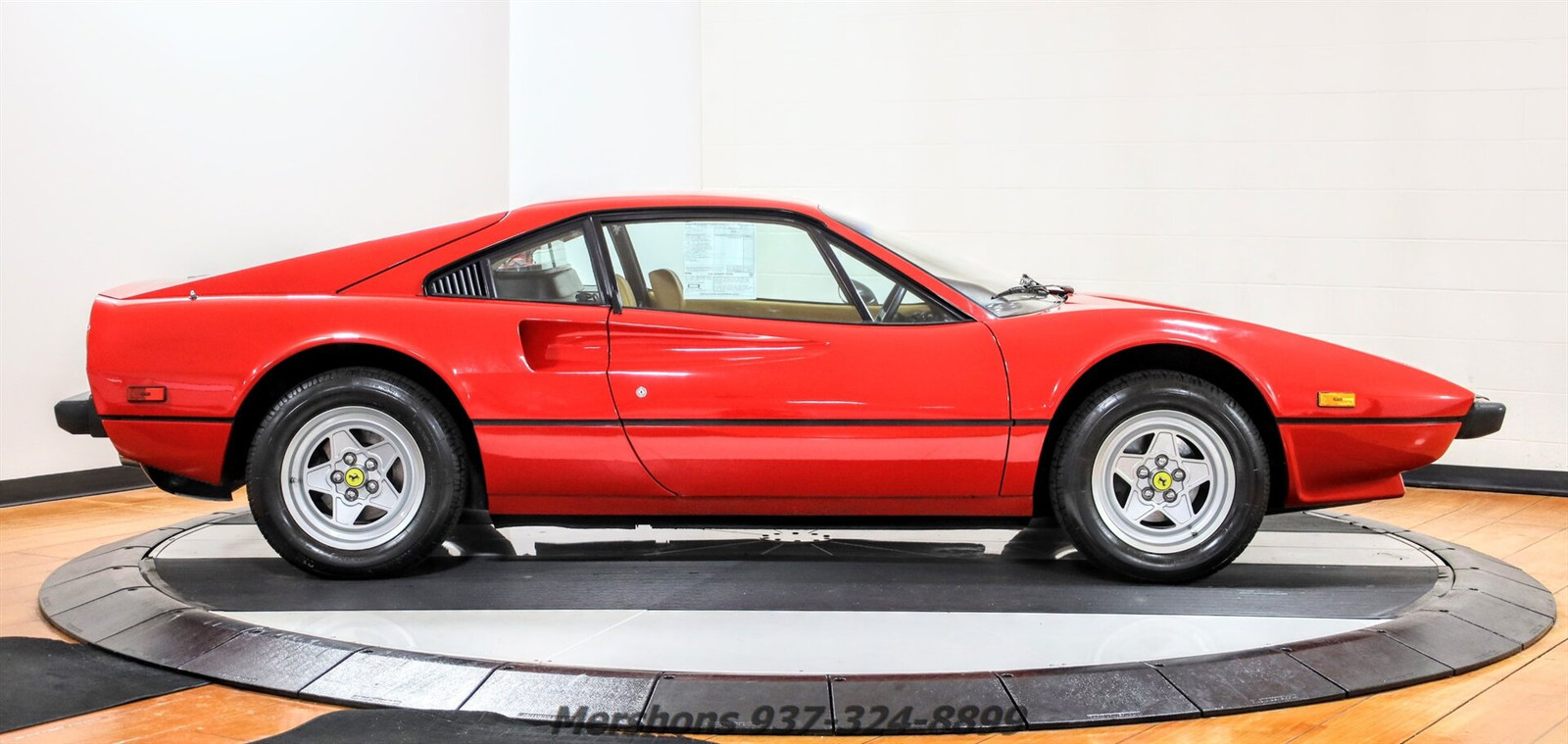 Ferrari-308-Coupe-1979-Red-Tan-42858-6