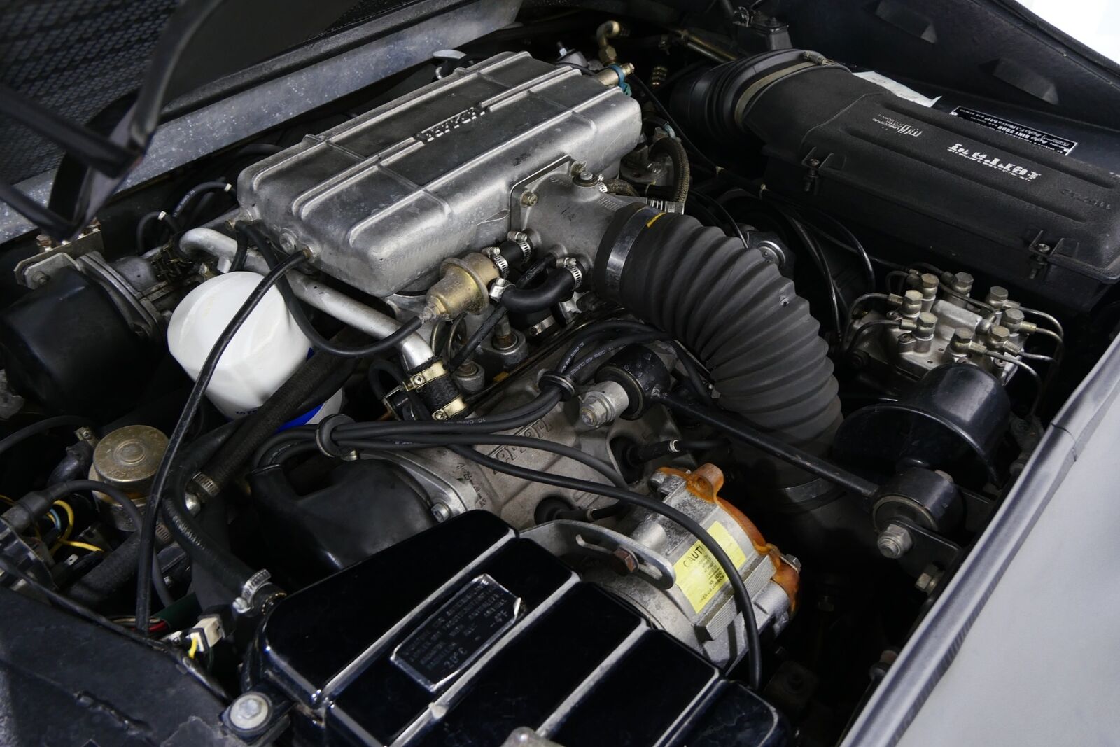 Ferrari-308-Coupe-1980-Nero-Nero-30969-10