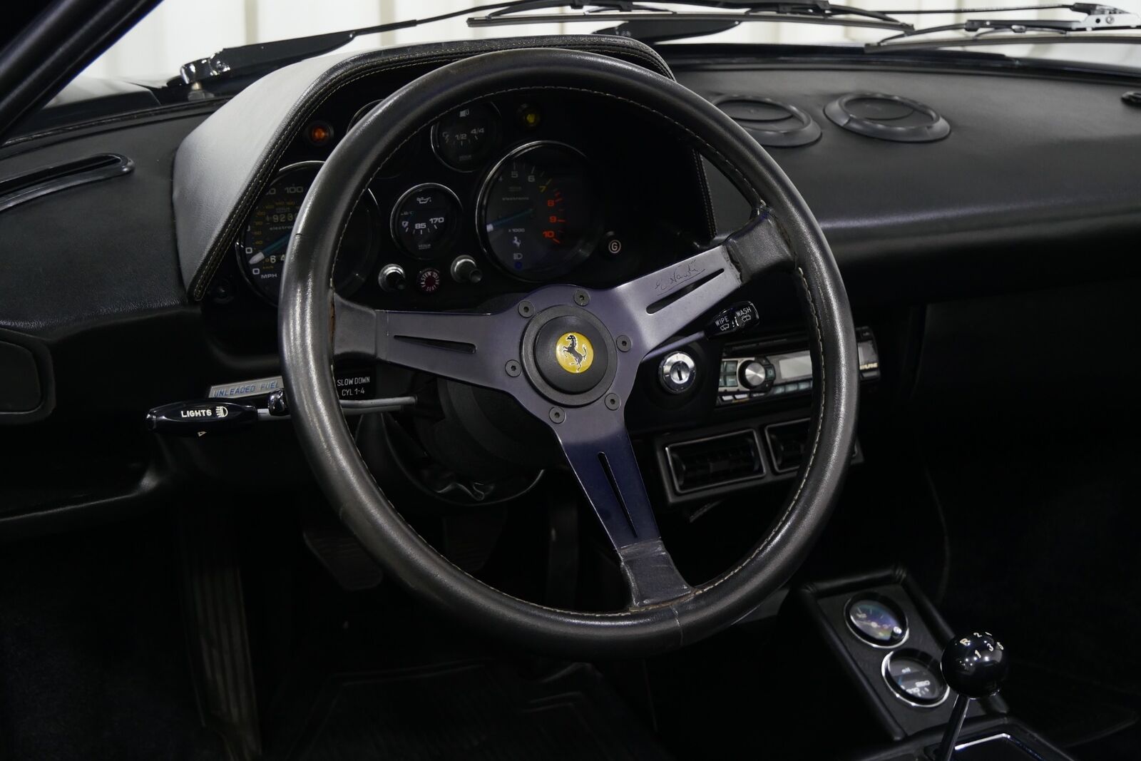 Ferrari-308-Coupe-1980-Nero-Nero-30969-27