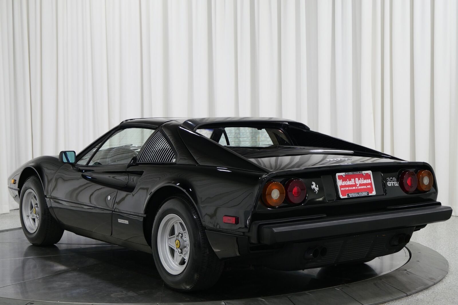 Ferrari-308-Coupe-1980-Nero-Nero-30969-5