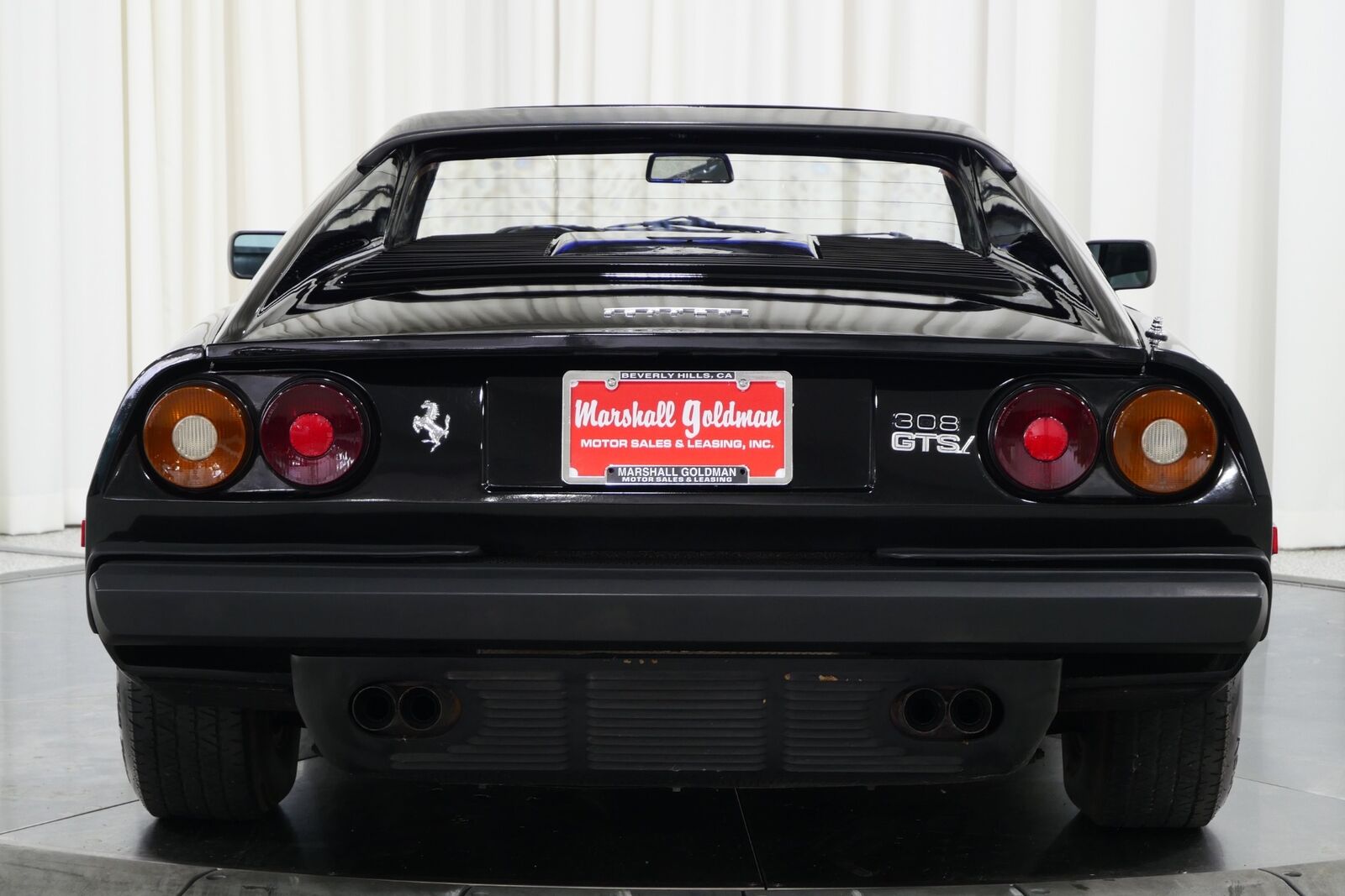 Ferrari-308-Coupe-1980-Nero-Nero-30969-6