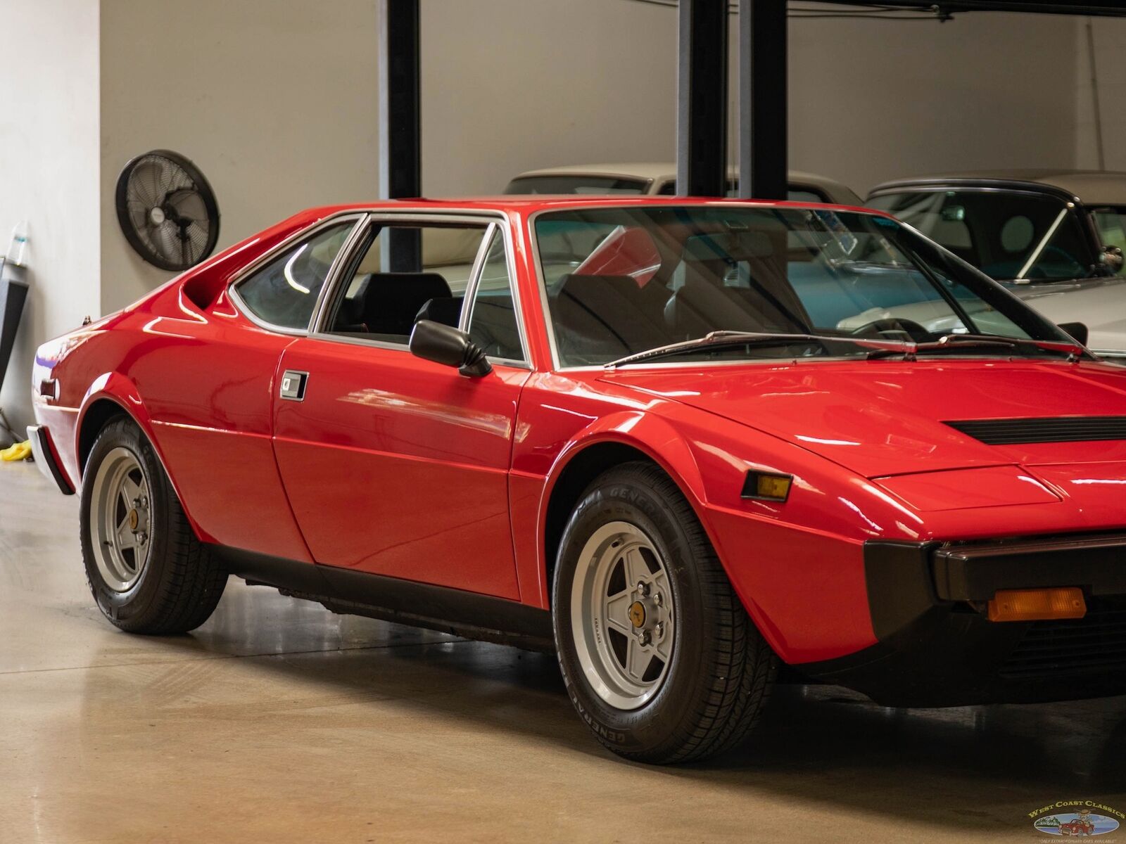 Ferrari-308-DINO-GT4-1975-Red-Black-96858-10