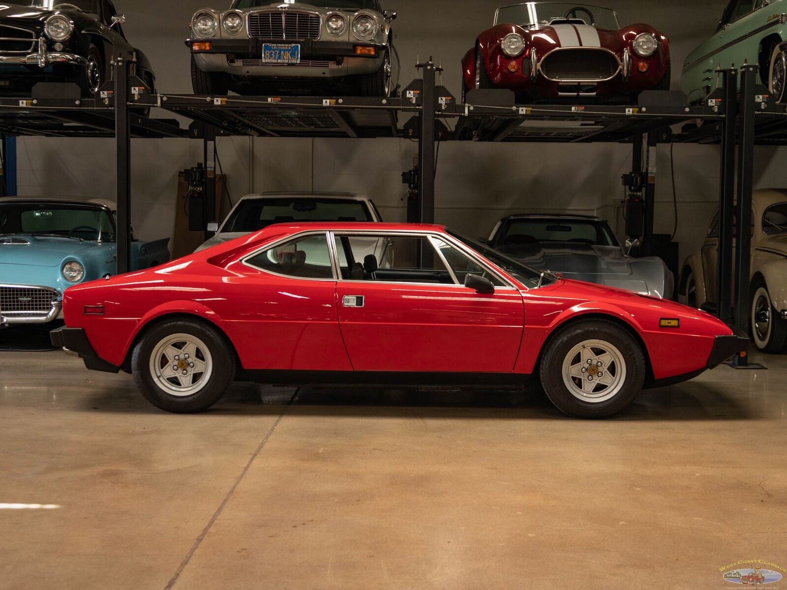 Ferrari-308-DINO-GT4-1975-Red-Black-96858-2