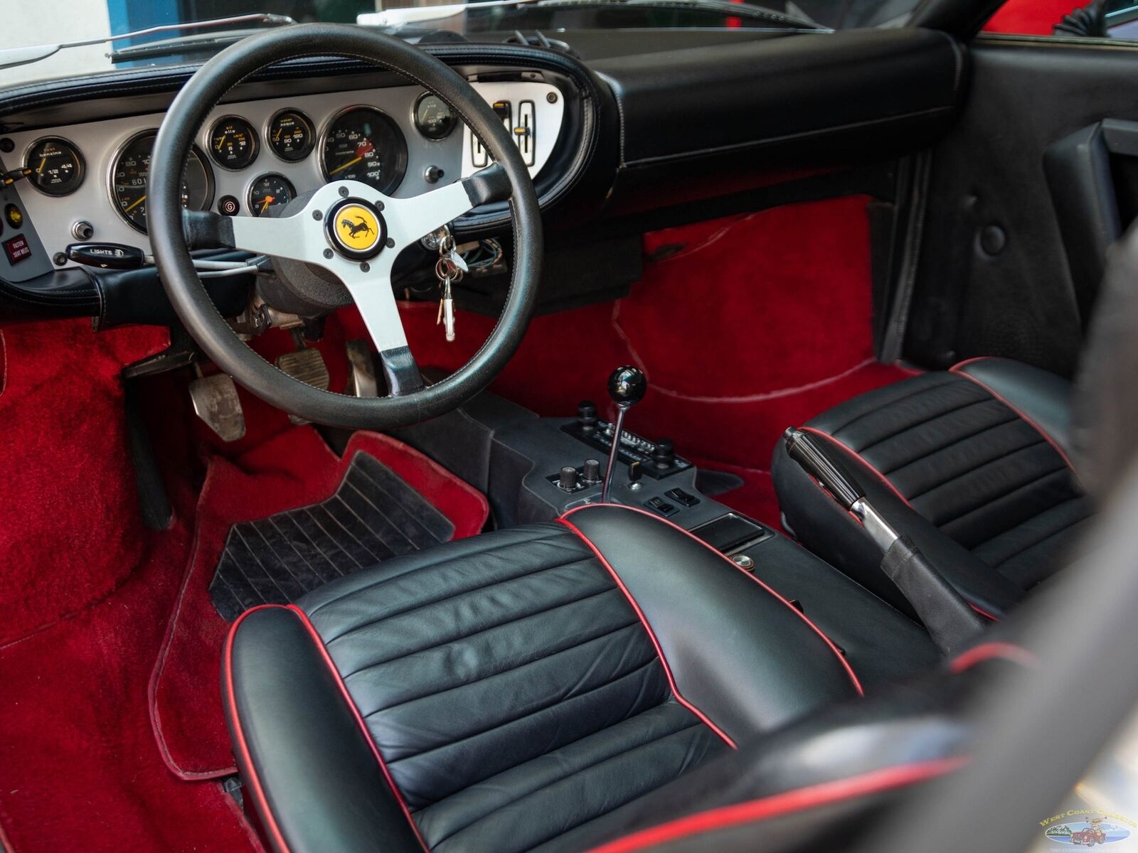 Ferrari-308-DINO-GT4-1975-Red-Black-96858-28