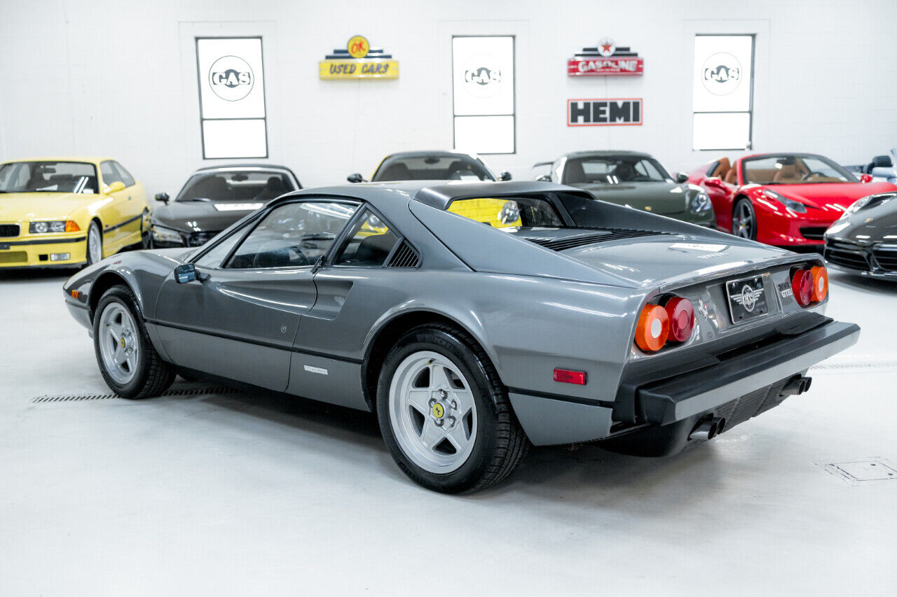 Ferrari-308-GTBi-Coupe-1980-Gray-Black-51966-8