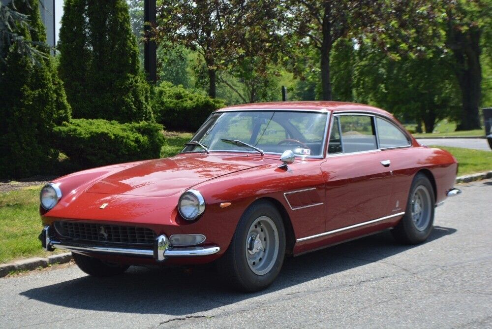 Ferrari-330-GT-1967-Red-Black-0-1