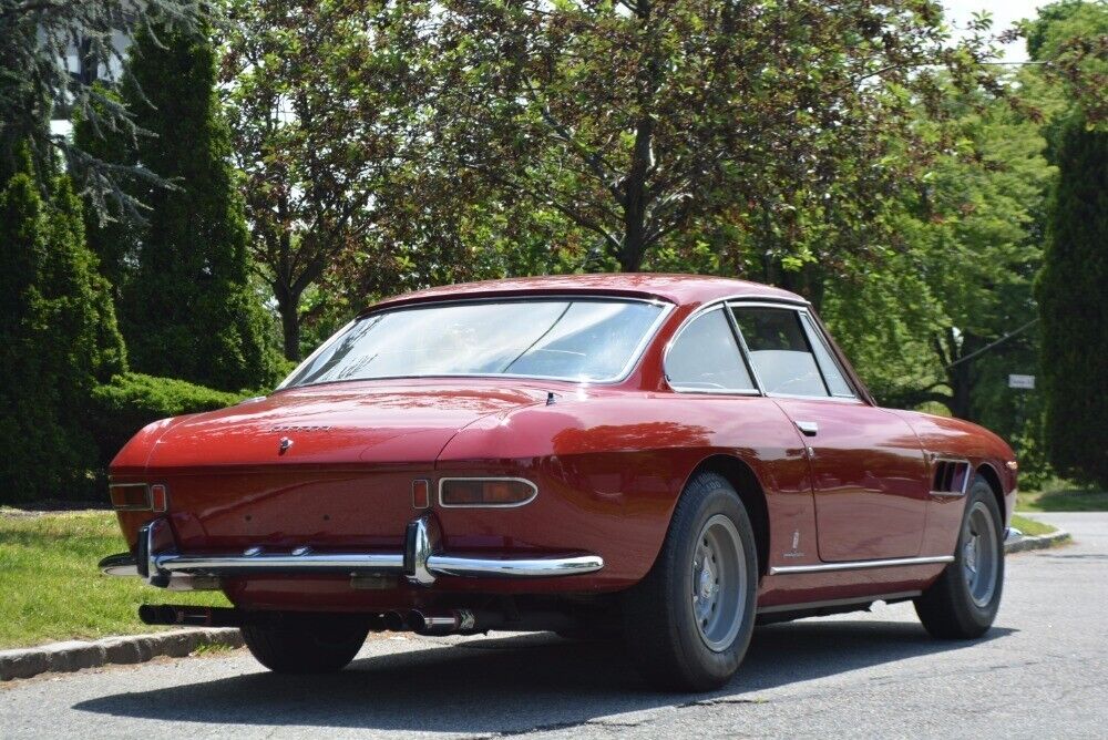 Ferrari-330-GT-1967-Red-Black-0-9