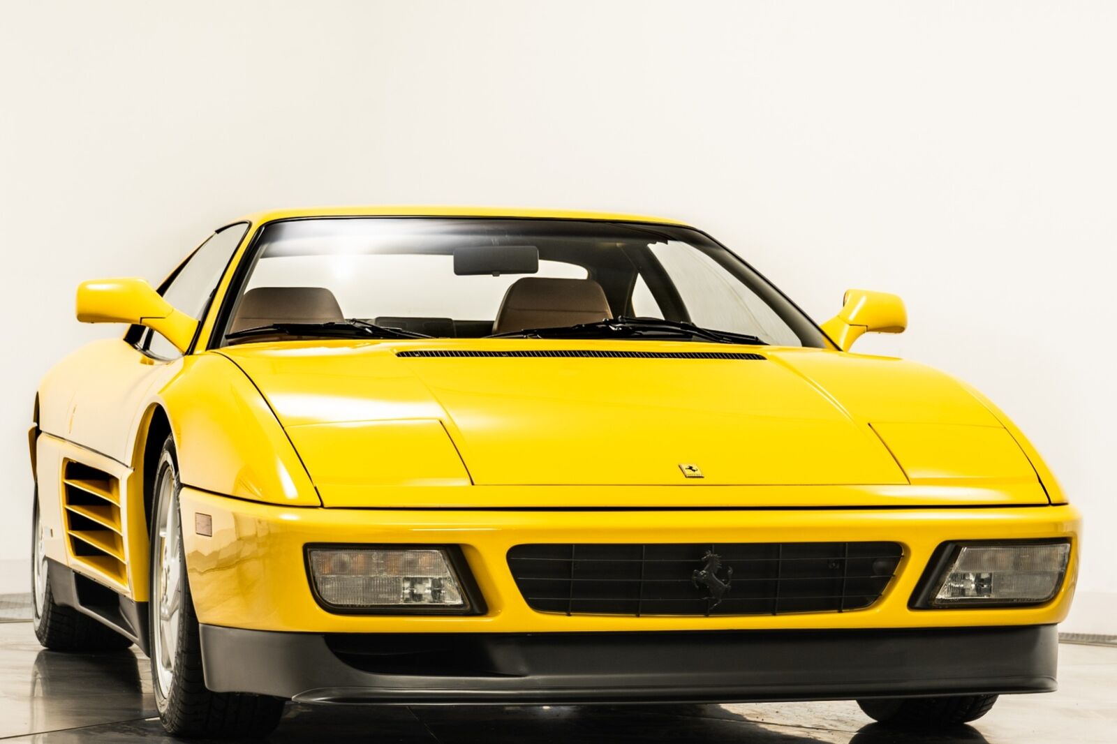 Ferrari-348-Coupe-1991-Giallo-Ferrari-Beige-7715-1