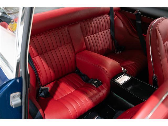 Ferrari-365-Coupe-1970-Blu-Chiaro-Metallic-Rosso-131709-22