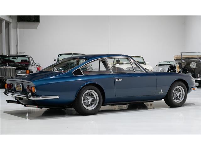 Ferrari-365-Coupe-1970-Blu-Chiaro-Metallic-Rosso-131709-4