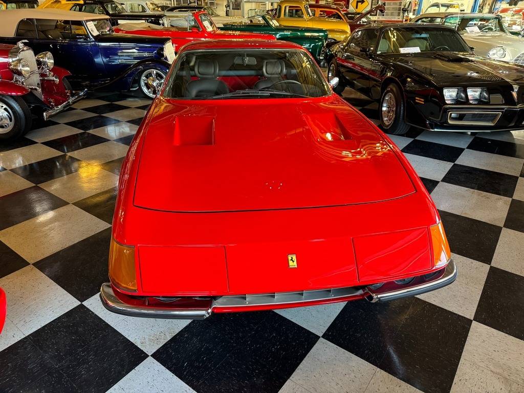 Ferrari-365-gtb4-daytona-coupe-1971-red-69610-3