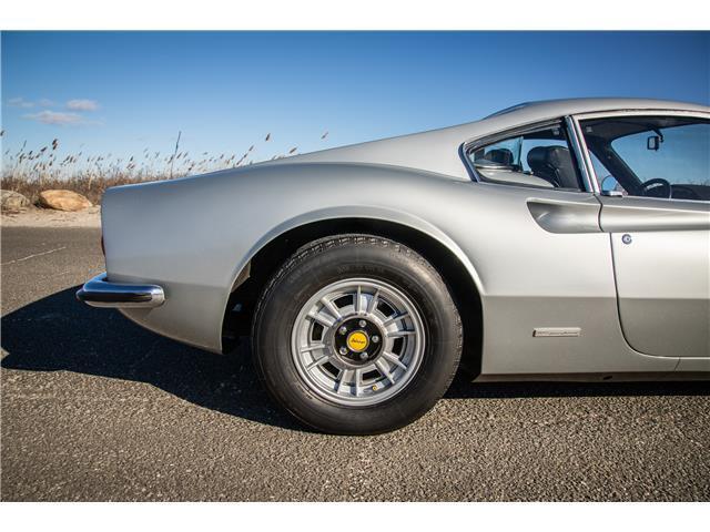 Ferrari-Dino-1971-Silver-Black-9978-18