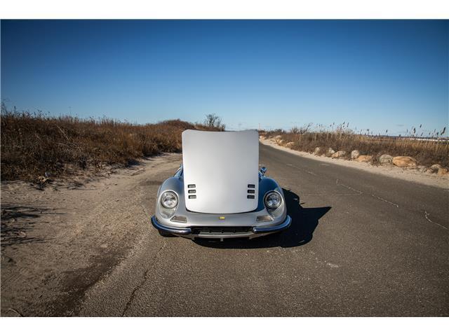 Ferrari-Dino-1971-Silver-Black-9978-30