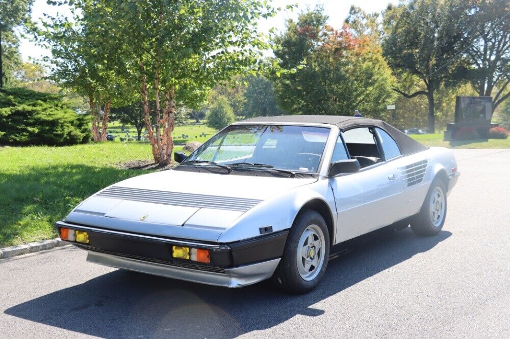 Ferrari-Mondial-1985-Silver-Black-0-1