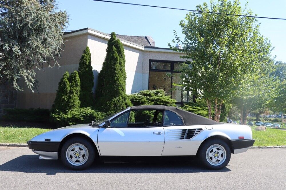 Ferrari-Mondial-1985-Silver-Black-0-3