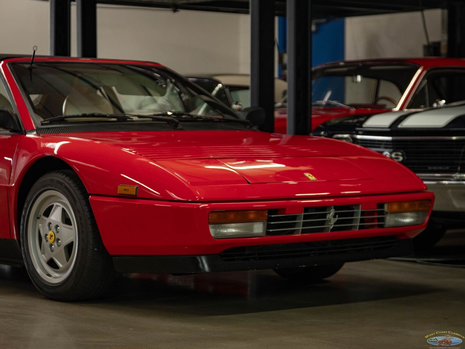 Ferrari-Mondial-T-Cabriolet-1990-Red-Tan-60384-11