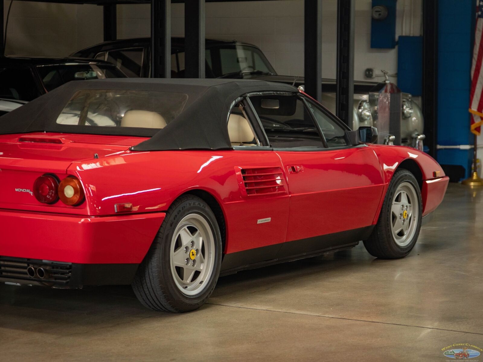 Ferrari-Mondial-T-Cabriolet-1990-Red-Tan-60384-22