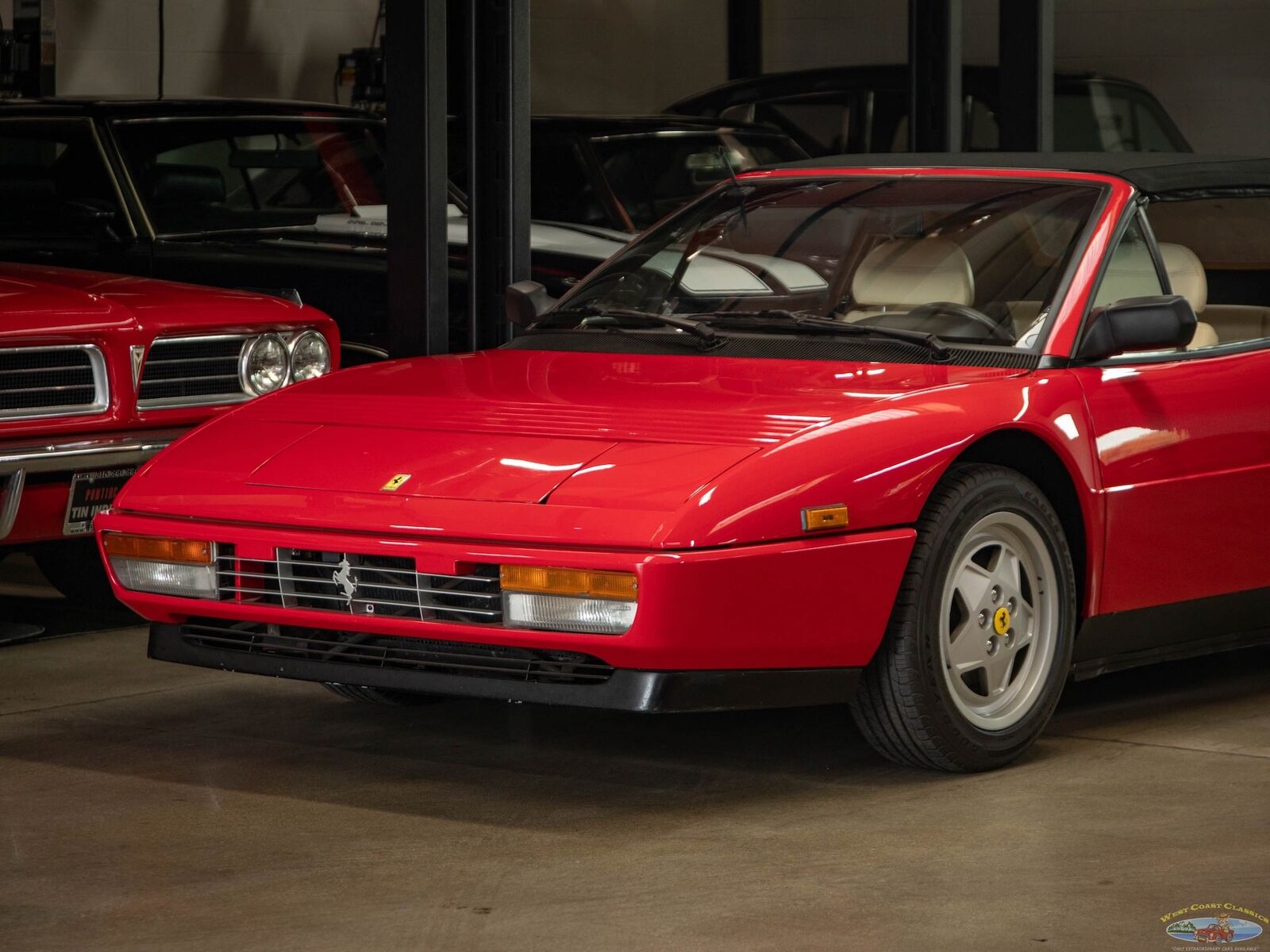 Ferrari-Mondial-T-Cabriolet-1990-Red-Tan-60384-7